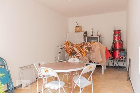 Casa à venda com 220m², 3 quartos e 3 vagasGaragem