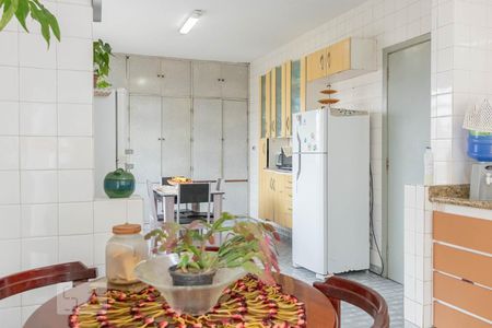 Casa à venda com 220m², 3 quartos e 3 vagasCozinha