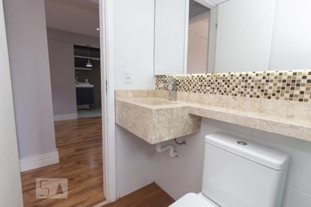 Banheiro de apartamento à venda com 2 quartos, 48m² em Engenho de Dentro, Rio de Janeiro