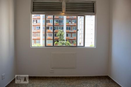 Apartamento à venda com 40m², 1 quarto e sem vaga Apartamento à venda com 40m², 1 quarto e sem vagaSala