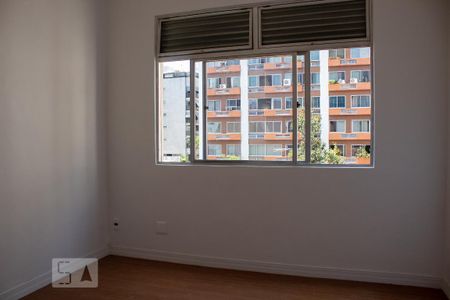 Apartamento à venda com 40m², 1 quarto e sem vaga Apartamento à venda com 40m², 1 quarto e sem vagaSuite