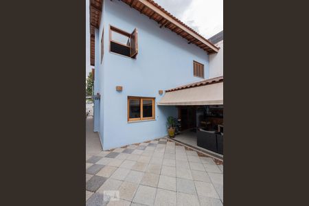 Casa à venda com 226m², 3 quartos e 2 vagasÁrea Externa