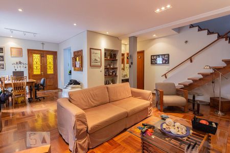 Sala de casa à venda com 3 quartos, 226m² em Parque Colonial, São Paulo