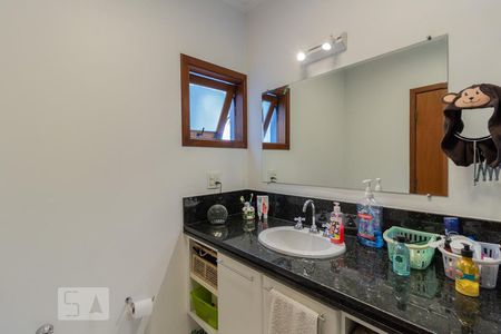 Casa à venda com 226m², 3 quartos e 2 vagasBanheiro da Suíte 1