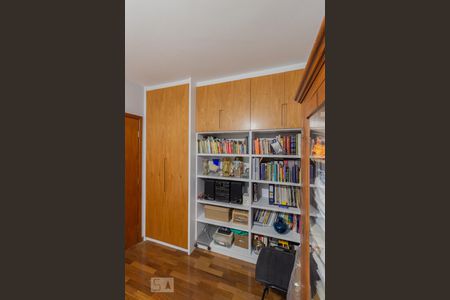 Casa à venda com 226m², 3 quartos e 2 vagasQuarto