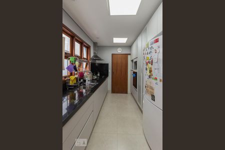 Casa à venda com 226m², 3 quartos e 2 vagasCozinha