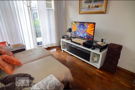 Apartamento à venda com 200m², 4 quartos e 2 vagas Apartamento à venda com 200m², 4 quartos e 2 vagasQuarto 1