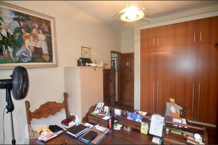 Apartamento à venda com 200m², 4 quartos e 2 vagas Apartamento à venda com 200m², 4 quartos e 2 vagasQuarto 3