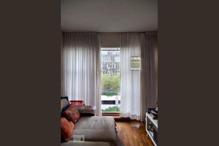 Apartamento à venda com 200m², 4 quartos e 2 vagas Apartamento à venda com 200m², 4 quartos e 2 vagasQuarto 1