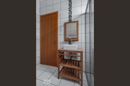 Apartamento para alugar com 72m², 2 quartos e sem vaga Apartamento para alugar com 72m², 2 quartos e sem vagaBanheiro