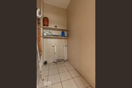 Apartamento para alugar com 72m², 2 quartos e sem vaga Apartamento para alugar com 72m², 2 quartos e sem vagaQuarto de Serviço