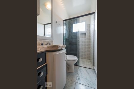 Casa de condomínio à venda com 168m², 3 quartos e 2 vagasBanheiro 1