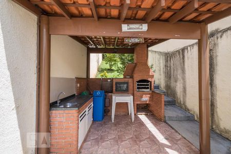 Casa de condomínio à venda com 168m², 3 quartos e 2 vagasÁrea Comum - Churrasqueira