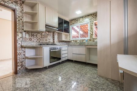 Casa de condomínio à venda com 168m², 3 quartos e 2 vagasCozinha