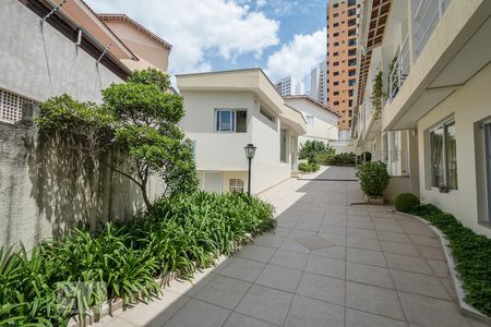 Casa de condomínio à venda com 168m², 3 quartos e 2 vagasCondomínio