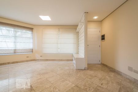 Sala de casa de condomínio à venda com 3 quartos, 168m² em Jardim Taquaral, São Paulo