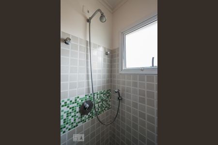 Casa de condomínio à venda com 168m², 3 quartos e 2 vagasBanheiro 1