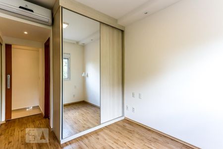 Quarto 1 Suíte de apartamento para alugar com 2 quartos, 70m² em Jardim Leonor Mendes de Barros, São Paulo