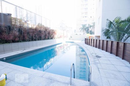 Apartamento para alugar com 80m², 2 quartos e 2 vagasÁrea comum - Piscina