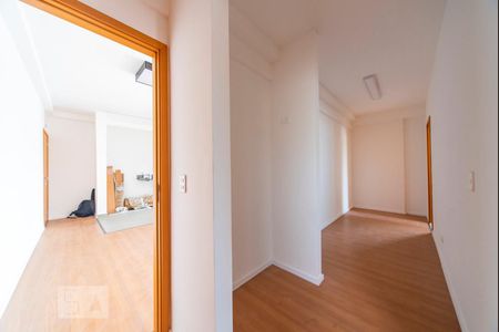 Corredor dos Quartos de apartamento para alugar com 2 quartos, 80m² em Campestre, Santo André