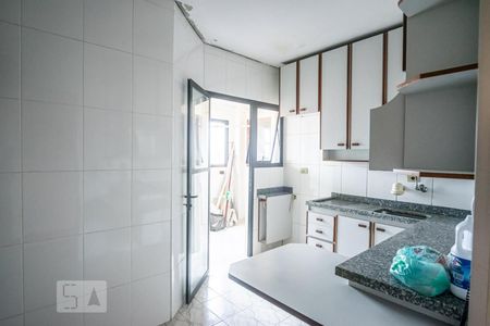 Apartamento à venda com 124m², 3 quartos e 2 vagasCozinha