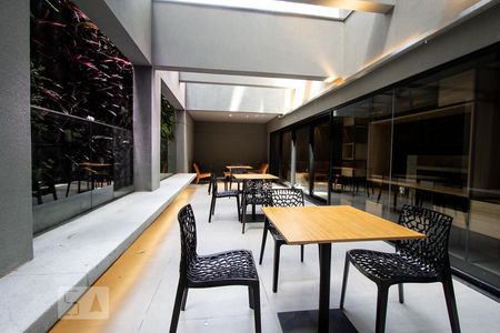 Studio para alugar com 32m², 1 quarto e 1 vaga Studio para alugar com 32m², 1 quarto e 1 vagaEspaço para eventos