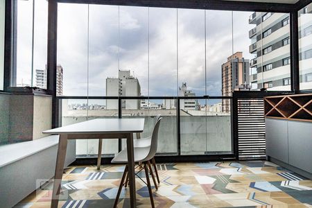 Studio para alugar com 32m², 1 quarto e 1 vaga Studio para alugar com 32m², 1 quarto e 1 vagaStudio - Varanda