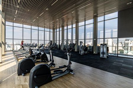 Studio para alugar com 32m², 1 quarto e 1 vaga Studio para alugar com 32m², 1 quarto e 1 vagaÁrea comum - Academia