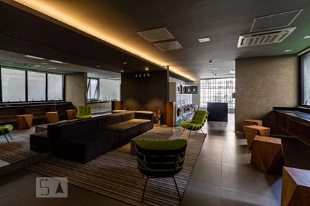 Studio para alugar com 32m², 1 quarto e 1 vaga Studio para alugar com 32m², 1 quarto e 1 vagaLavanderia