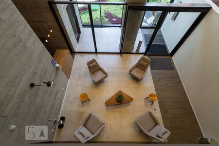 Studio para alugar com 32m², 1 quarto e 1 vaga Studio para alugar com 32m², 1 quarto e 1 vagaHall de Entrada