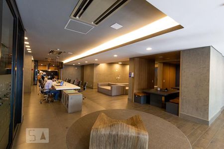 Studio para alugar com 32m², 1 quarto e 1 vaga Studio para alugar com 32m², 1 quarto e 1 vagaCoworking