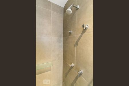 Studio para alugar com 32m², 1 quarto e 1 vaga Studio para alugar com 32m², 1 quarto e 1 vagaBanheiro