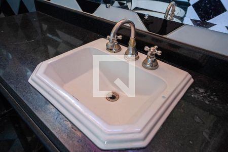 Apartamento à venda com 250m², 4 quartos e 1 vagaBanheiro da suíte 3