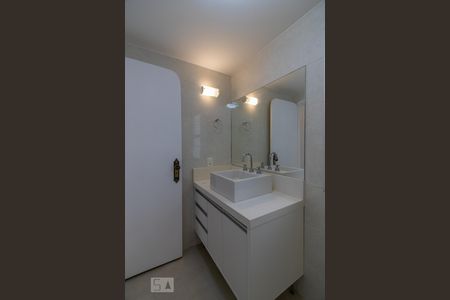 Apartamento para alugar com 102m², 2 quartos e 2 vagasBanheiro