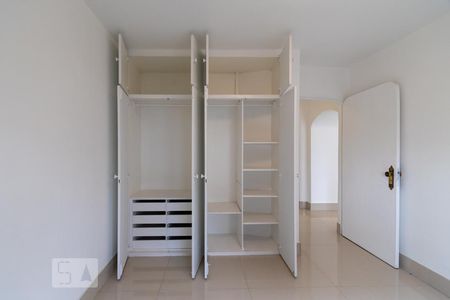 Apartamento para alugar com 102m², 2 quartos e 2 vagasQuarto