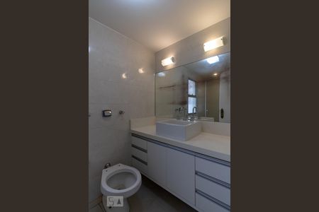 Apartamento para alugar com 102m², 2 quartos e 2 vagasBanheiro