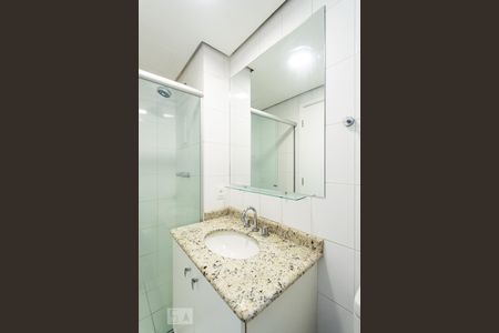 Apartamento para alugar com 74m², 2 quartos e 1 vaga Apartamento para alugar com 74m², 2 quartos e 1 vagaBanheiro