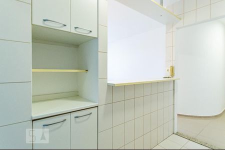 Apartamento para alugar com 74m², 2 quartos e 1 vaga Apartamento para alugar com 74m², 2 quartos e 1 vagaCozinha