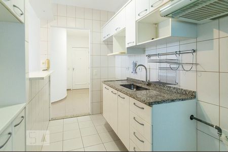 Apartamento para alugar com 74m², 2 quartos e 1 vaga Apartamento para alugar com 74m², 2 quartos e 1 vagaCozinha