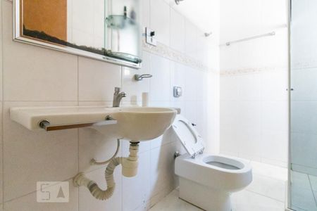 Casa à venda com 264m², 3 quartos e 1 vagaBanheiro 2