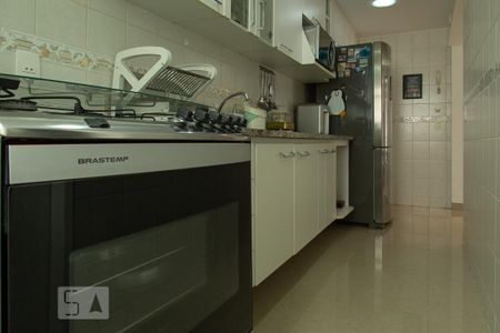 Apartamento para alugar com 74m², 2 quartos e 1 vagaCozinha 