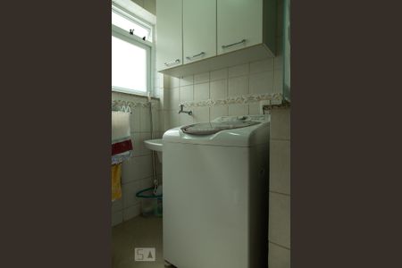 Apartamento para alugar com 74m², 2 quartos e 1 vagaÁrea de Serviço