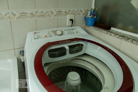 Apartamento para alugar com 74m², 2 quartos e 1 vagaÁrea de Serviço