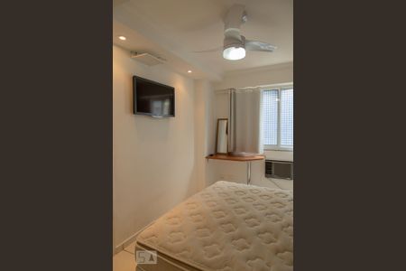 Apartamento para alugar com 74m², 2 quartos e 1 vagaSuíte