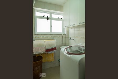 Apartamento para alugar com 74m², 2 quartos e 1 vagaÁrea de Serviço