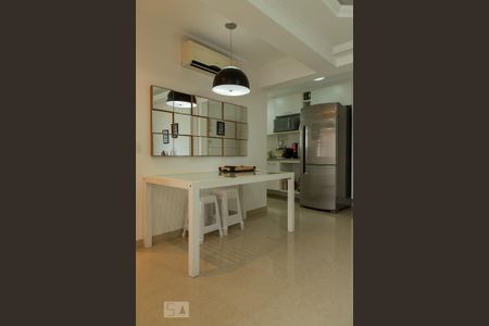 Apartamento para alugar com 74m², 2 quartos e 1 vagaSala