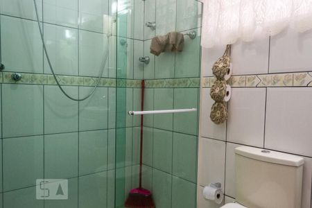 Casa à venda com 210m², 3 quartos e 2 vagasBanheiro 2