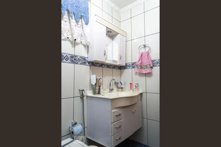 Casa à venda com 210m², 3 quartos e 2 vagasBanheiro 1