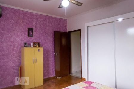 Casa à venda com 210m², 3 quartos e 2 vagasQuarto 2