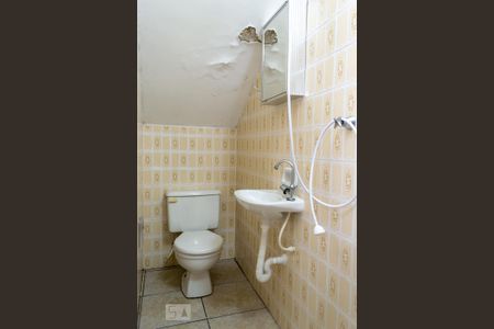 Casa à venda com 210m², 3 quartos e 2 vagasBanheiro de Serviço